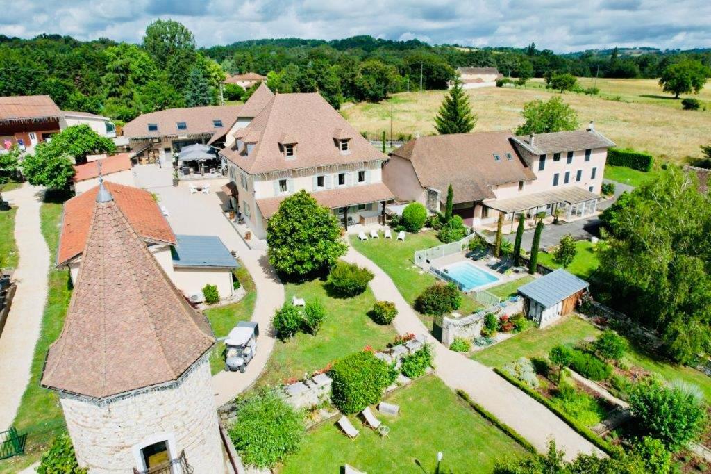 Les Villas Du Domaine De Suzel Vignieu ภายนอก รูปภาพ