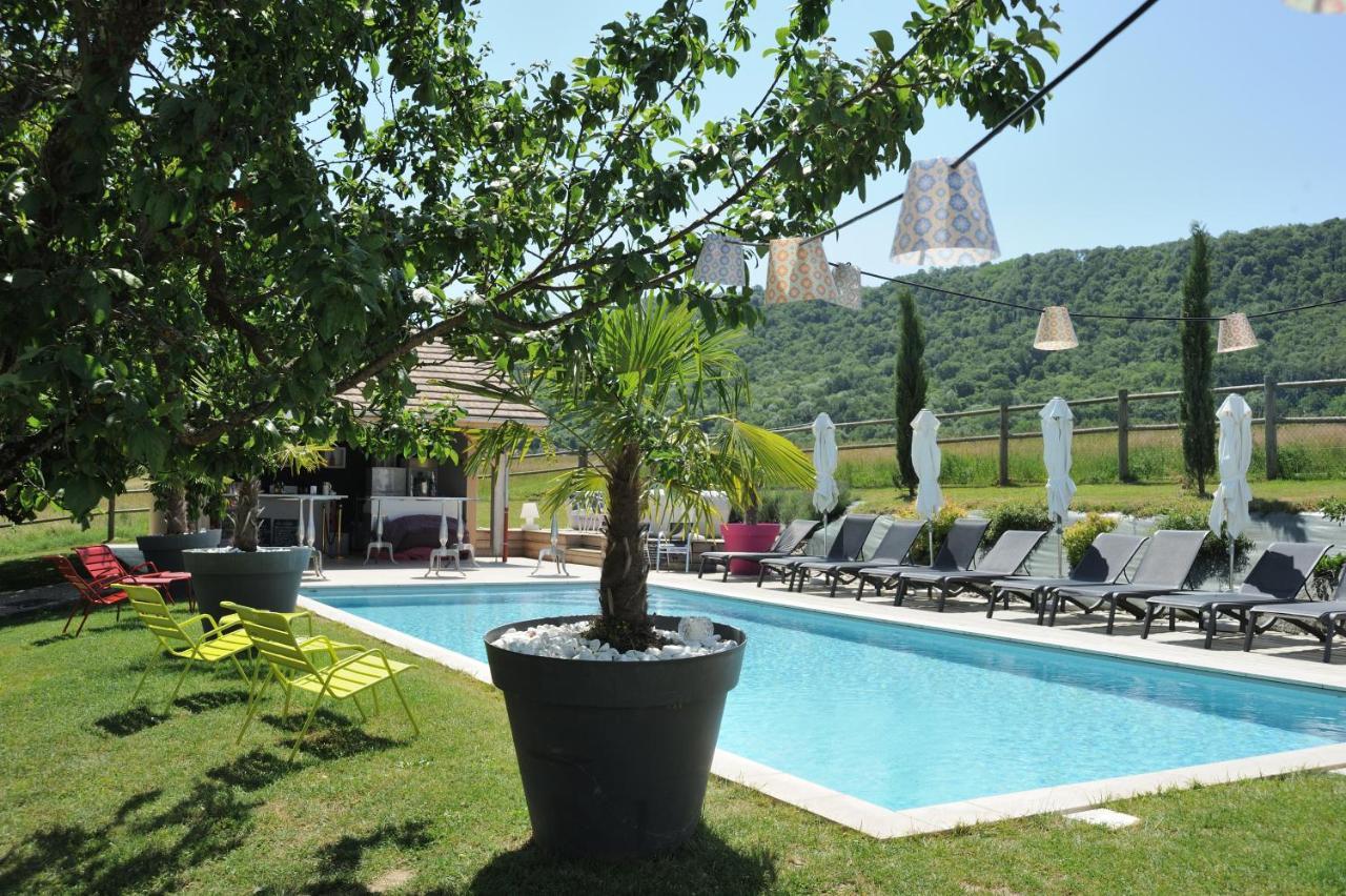 Les Villas Du Domaine De Suzel Vignieu ภายนอก รูปภาพ