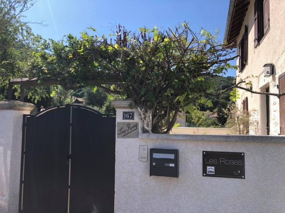Les Villas Du Domaine De Suzel Vignieu ภายนอก รูปภาพ