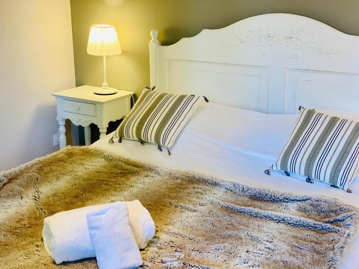 Les Villas Du Domaine De Suzel Vignieu ภายนอก รูปภาพ